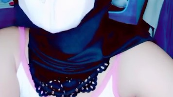 Cewek Jilbab Tocil Telanjang Dada di HOT41
