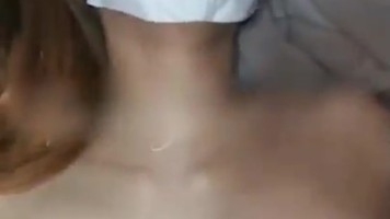 Entot Pacar Cakep Wajah di Tutup Malu