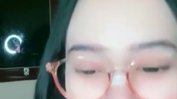 Jadi Pengen Kenyot Pentil Nenen Arum