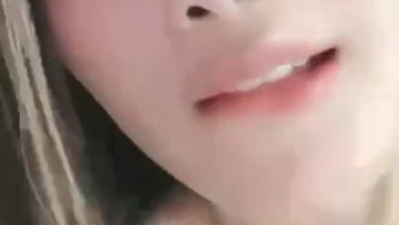 Anjani Beha Ungu Ganti Busana Cakep Mulus